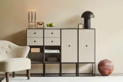 Audo Copenhagen Ingeborg med Fodskammel, Boucle fra><noscript><img width=