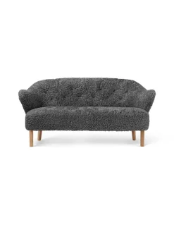 Audo Copenhagen Ingeborg Sofa fra><noscript><img width=
