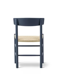 Fredericia Furniture J39 Folkestolen, sortlakeret bøg af Børge Mogensen><noscript><img width=