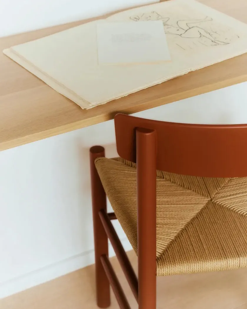 Fredericia Furniture J39 Folkestolen, Vintage lakeret af Børge Mogensen> Spisebordsstole