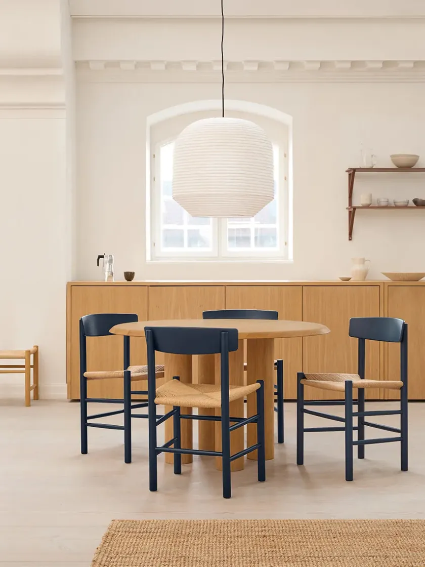 Fredericia Furniture J39 Folkestolen, Vintage lakeret af Børge Mogensen> Spisebordsstole