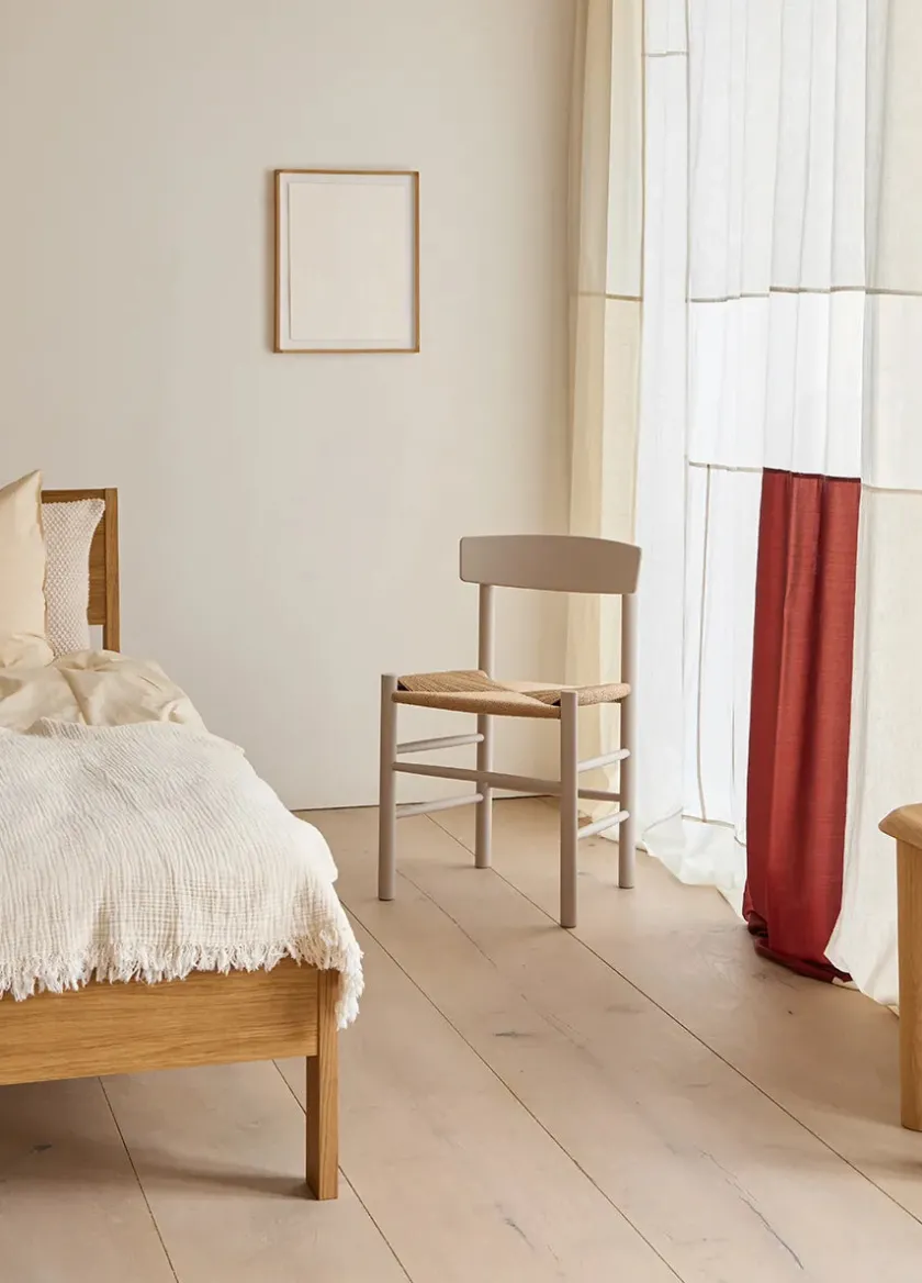 Fredericia Furniture J39 Folkestolen, Vintage lakeret af Børge Mogensen> Spisebordsstole