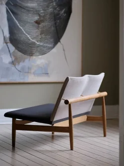 House of Finn Juhl Japan 2 pers. sofa, eg klar olie af Finn Juhl><noscript><img width=