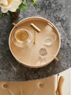 Fritz Hansen JH Tray fra> Bakker