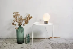 Audo Copenhagen JWDA Bordlampe, calacatta viola marmor fra><noscript><img width=