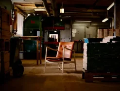 House of Finn Juhl Kaminstolen, eg olie af Finn Juhl><noscript><img width=