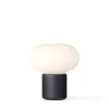 New Works Karl-Johan portable bordlampe, Cold Black fra> Portable Lamper|Spots