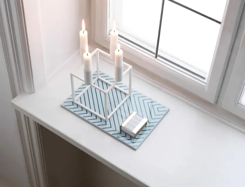 Audo Copenhagen Kubus 4 Lysestage, bruneret kobber fra> Adventsstager|Lysestager