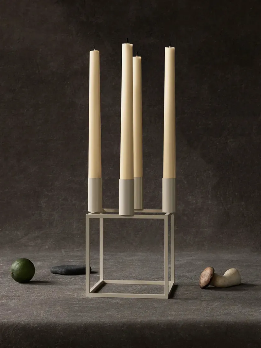 Audo Copenhagen Kubus 4 Lysestage, olive fra> Adventsstager|Lysestager