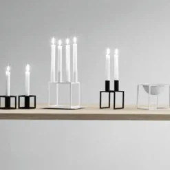 Audo Copenhagen Kubus 4 Lysestage, sort fra><noscript><img width=