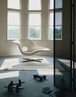 Vitra La Chaise Loungestol fra><noscript><img width=