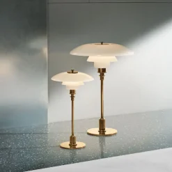 Louis Poulsen Limited Edition 2025 PH 3/2 Bordlampe fra><noscript><img width=