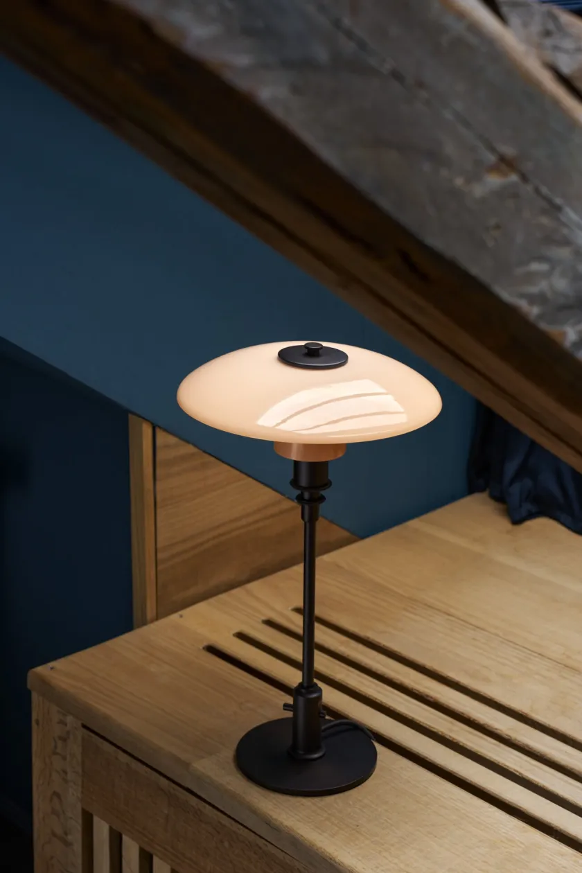Louis Poulsen Limited Edition 2025 PH 3/2 Bordlampe fra> Spots