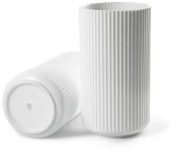 Lyngby Porcelæn Lyngbyvasen i grøn glas fra><noscript><img width=