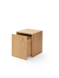 New Works Mass Side Table, oak fra><noscript><img width=