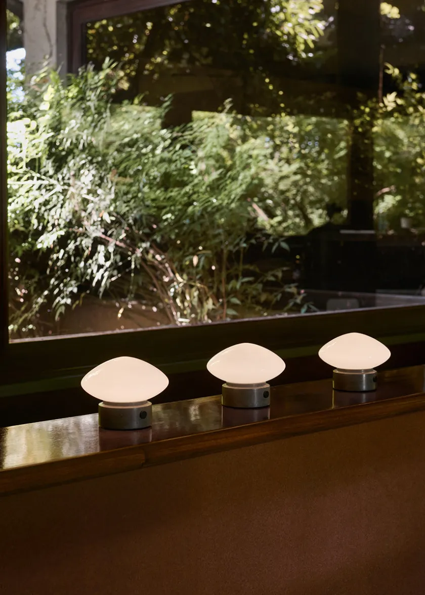 &Tradition Mist AP21 Portable Bordlampe fra> Portable Lamper|Spots