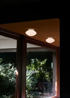 &Tradition Mist AP22 væg- og loftlampe fra><noscript><img width=