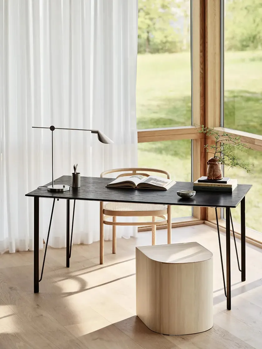 Fritz Hansen MS021 Bordlampe, sort PVD fra> Skrivebordslamper|Spots