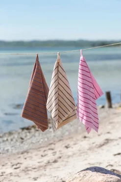 Bongusta Naram towel - Blush fra><noscript><img width=