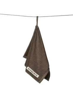 Bongusta Naram towel - Camel & Ultramarine blue fra><noscript><img width=