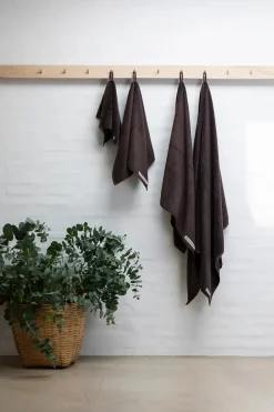 Bongusta Naram towel - Coffee fra> Gaver Til Ham|Gaver Til Hende