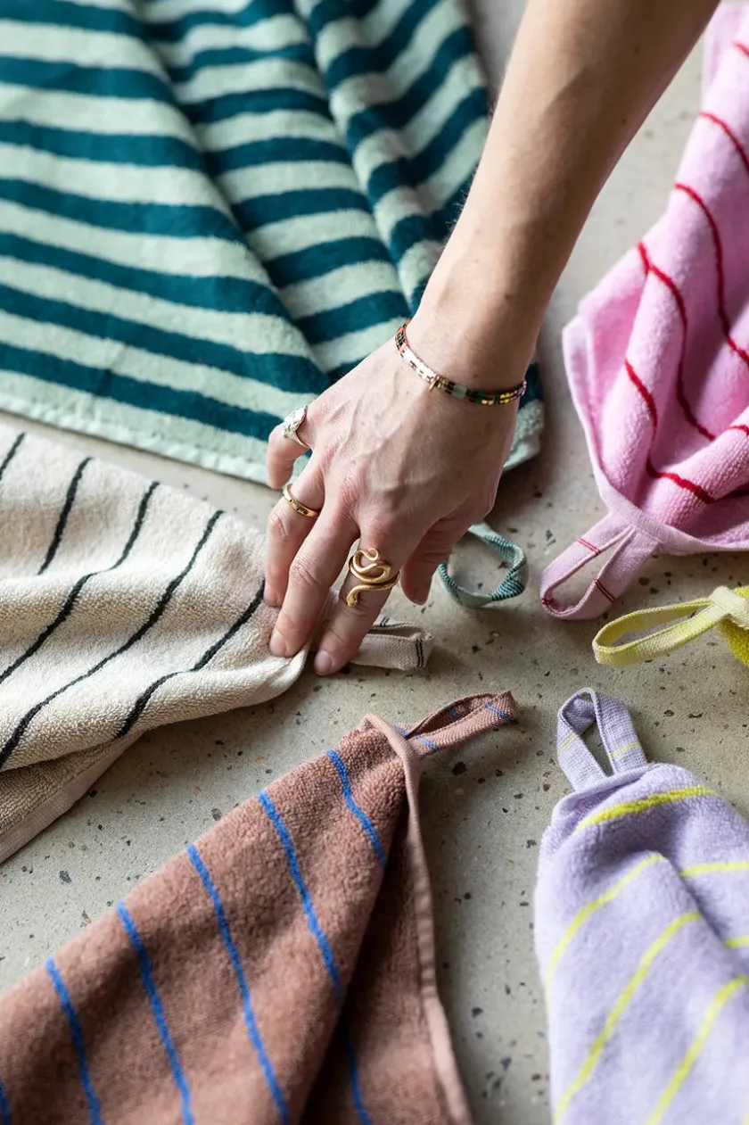 Bongusta Naram towel - Coffee fra> Gaver Til Ham|Gaver Til Hende