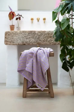 Bongusta Naram towel - Lavender Blue fra><noscript><img width=