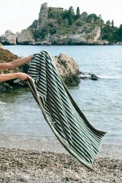 Bongusta Naram towel - Lavender Blue fra><noscript><img width=
