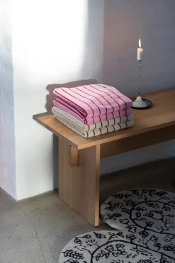 Bongusta Naram towel - Lavender Blue fra><noscript><img width=