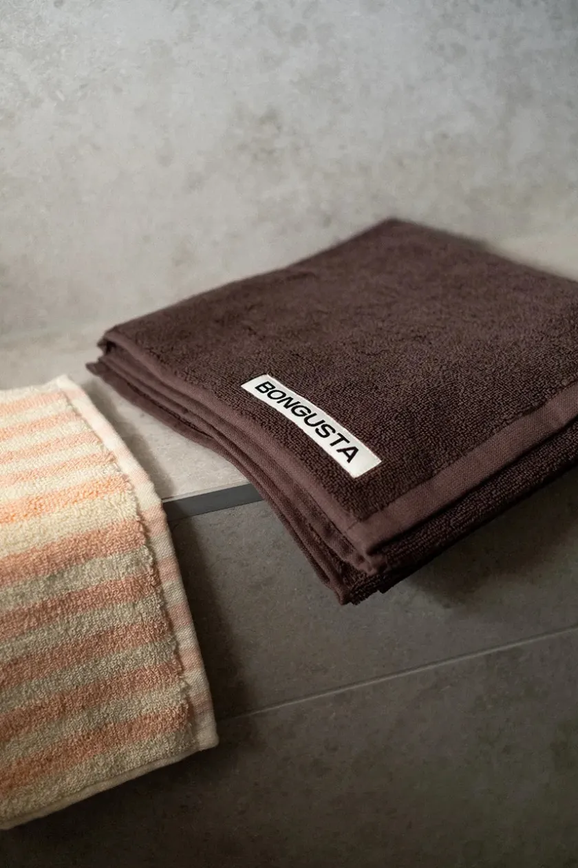 Bongusta Naram towel - Lavender Blue fra> Badeværelsestekstiler