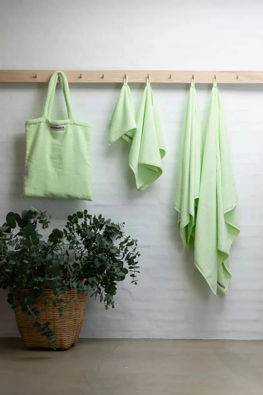 Bongusta Naram towel - Moonbeam fra> Gaver Til Ham|Gaver Til Hende
