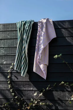 Bongusta Naram towel - Sea foam & Deep teal fra><noscript><img width=