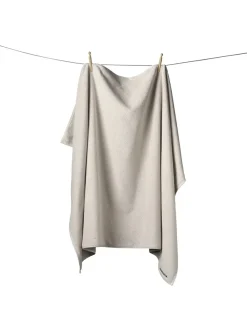 Bongusta Naram towel - Sea foam & Deep teal fra><noscript><img width=
