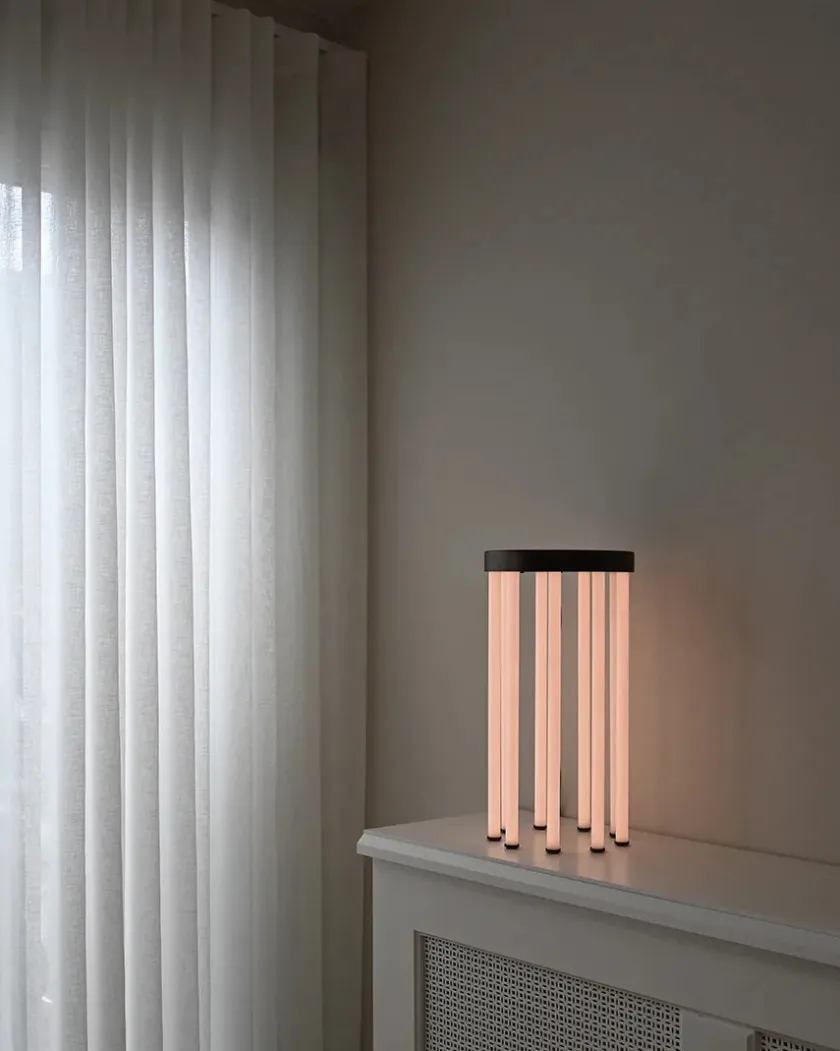 101 Copenhagen Neon Side Table, bronze fra> Sideborde Og Små Borde