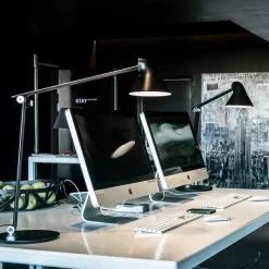 Louis Poulsen NJP bordlampe fra><noscript><img width=