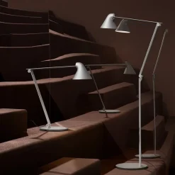 Louis Poulsen NJP gulvlampe fra> Gulvlamper|Spots