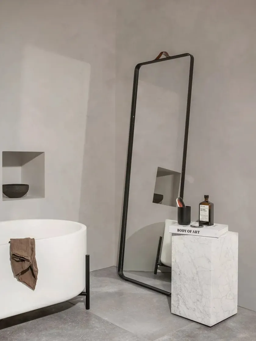 Audo Copenhagen Norm Floor Mirror fra> Spejle