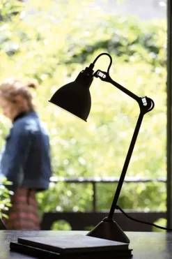 Lampe Gras Nr. 205 bordlampe fra><noscript><img width=