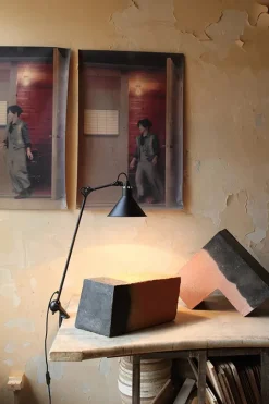 Lampe Gras Nr. 201 bordlampe fra><noscript><img width=