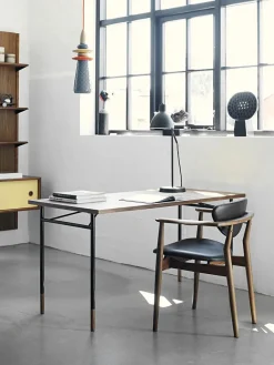 House of Finn Juhl Nyhavn Skrivebord u. Skuffekassette af Finn Juhl><noscript><img width=