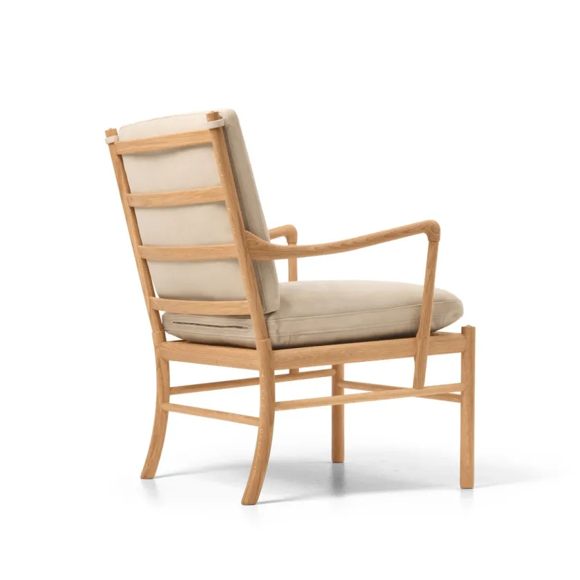 Carl Hansen & Søn OW149 Colonial lænestol, eg olie, Terra-læder af Ole Wanscher> Loungestole|Lænestole