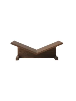 New Mags Page Bookstand, Smoked Oak fra> Gaver Til Ham