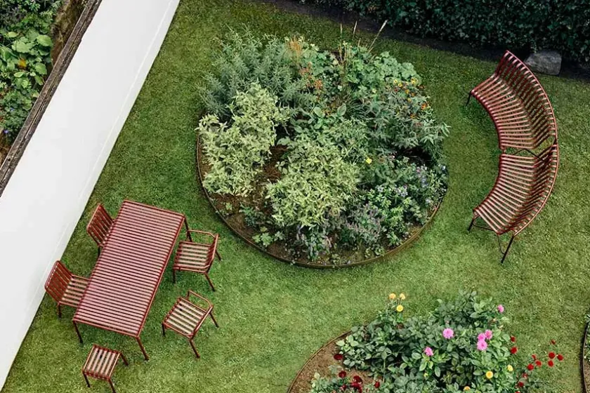 HAY Palissade Park Dining Bench, in, antracit fra> Havebænke