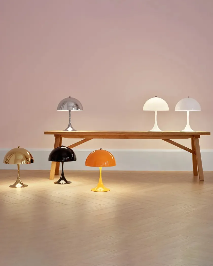 Louis Poulsen Panthella 250 bordlampe, pale blue af Verner Panton> Spots
