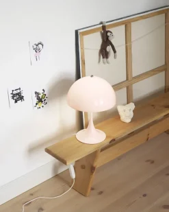 Louis Poulsen Panthella 250 Bordlampe, pale rose opal af Verner Panton> Spots