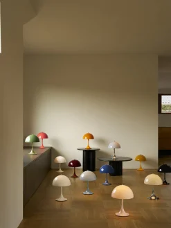 Louis Poulsen Panthella 250 Portable V3 Bordlampe fra><noscript><img width=