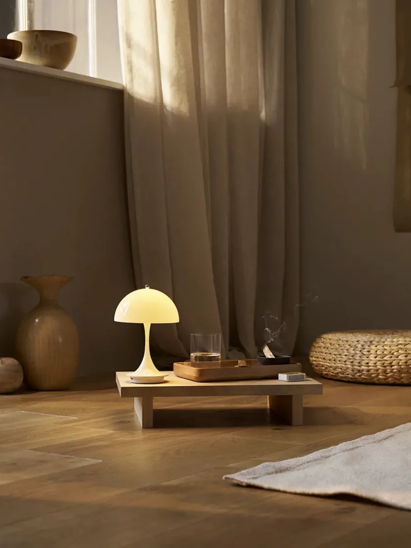 Louis Poulsen Panthella 160 Portable V3, opal beige af Verner Panton> Gaver Til Hende|Portable Lamper