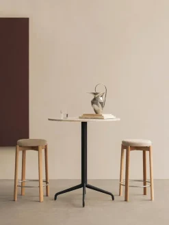 Audo Copenhagen Passage Counter Stool, upholstered fra> Barstole