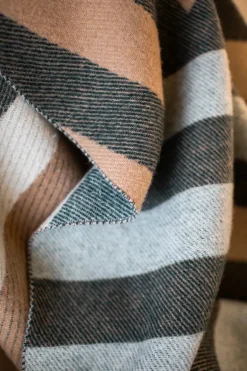 raawii Patch Plaid, saffron/blue/white fra><noscript><img width=