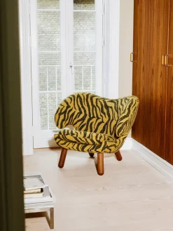 House of Finn Juhl Pelikan stol, eg klar olie af Finn Juhl><noscript><img width=